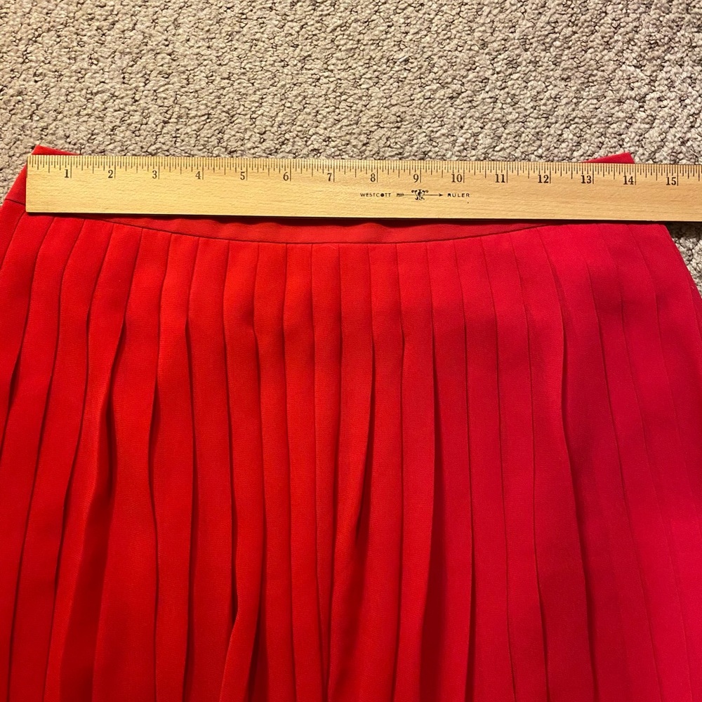 NWOT Ann Taylor Loft red pleated skater skirt A Line skirt size 2 - Picture 6 of 7